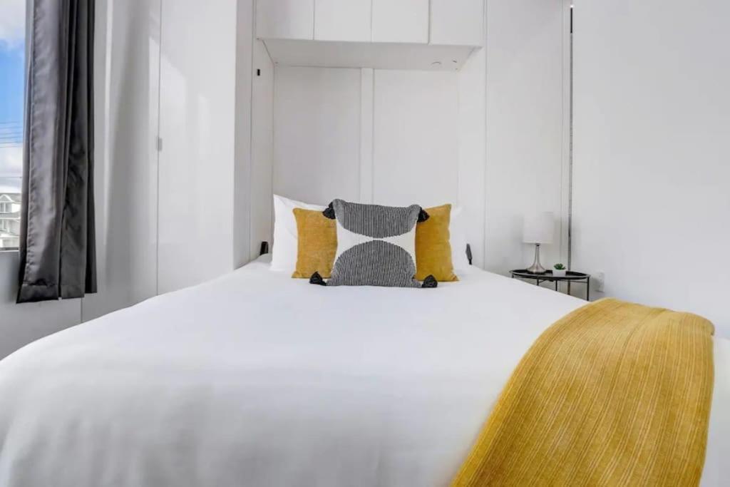 Kcm Mikros Smart Apartments 8 Cleveland Luaran gambar